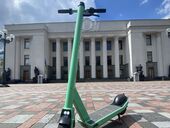 Электросамокаты против правил и пешеходов. Как выжить на киевских тротуарах. Личный опыт "Страны"