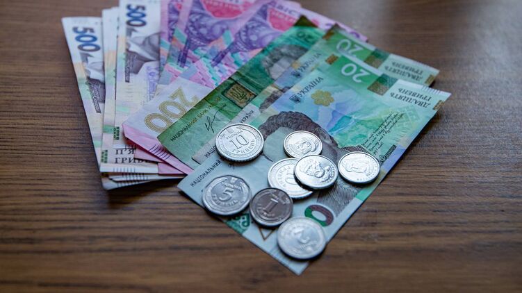 В Украине появится базовая социальная помощь семьям с низкими доходами. Фото: Страна