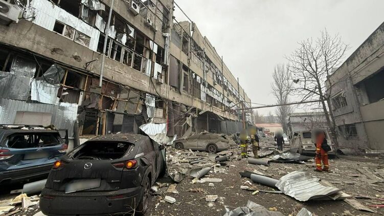 Наслідки удару по підприємству у Дніпрі