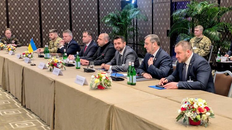 У Женеві другий день тривають переговори. Фото: телеграм-канал Рустема Умерова