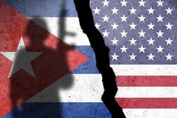 Карибская "Украина" и техасская "Усть-Луга"