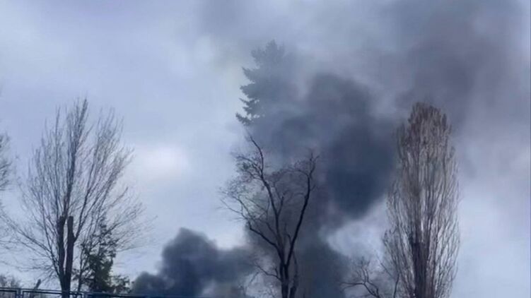 Дым после прилета в Кривом Роге