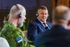 Борьба за место во втором туре. Почему Залужный стал против НАТО и оказался "в игноре" у Зеленского