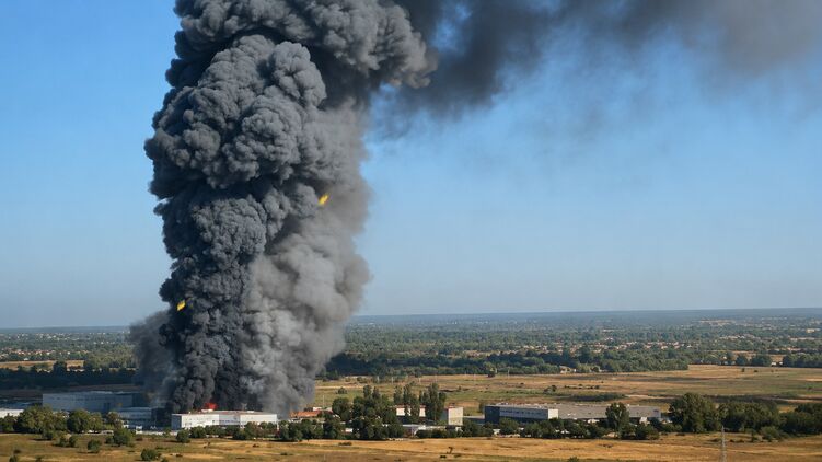 Пожар в Броварском районе, где прилетело по складам АТБ