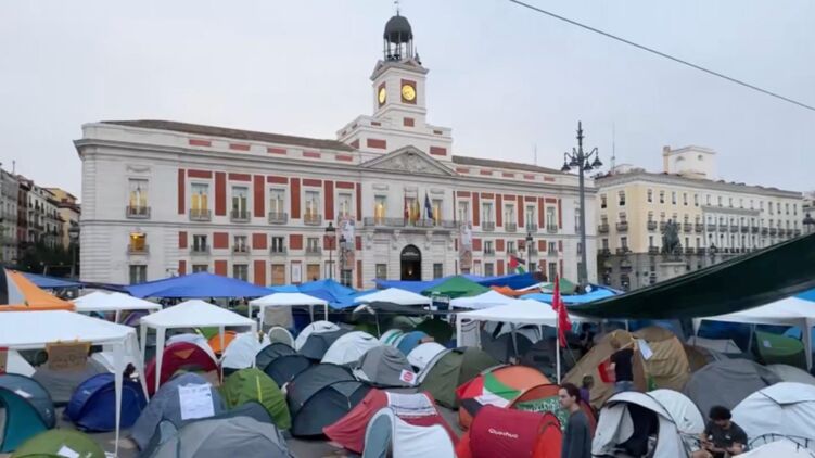 Наметовий табір учасників житлового протесту у Мадриді. Фото: X