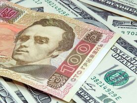Доллар в Украине снова обновил исторический максимум. Курс НБУ приближается к 46 гривнам