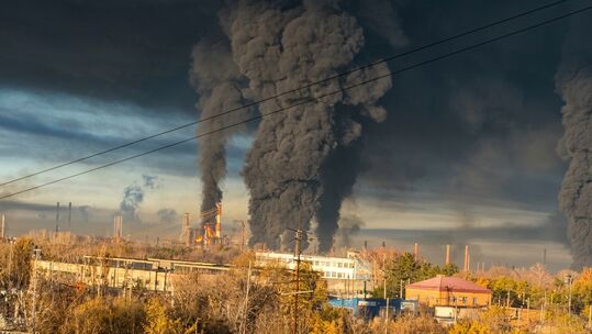 1710-й день войны. Украина возобновила удары по НПЗ. Что происходит 30 октября. Обновляется