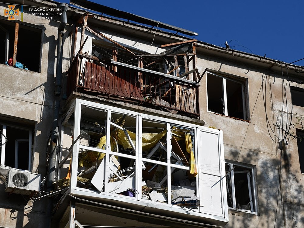 Удар по Николаеву российской ракетой 17 июня. Фото последствий