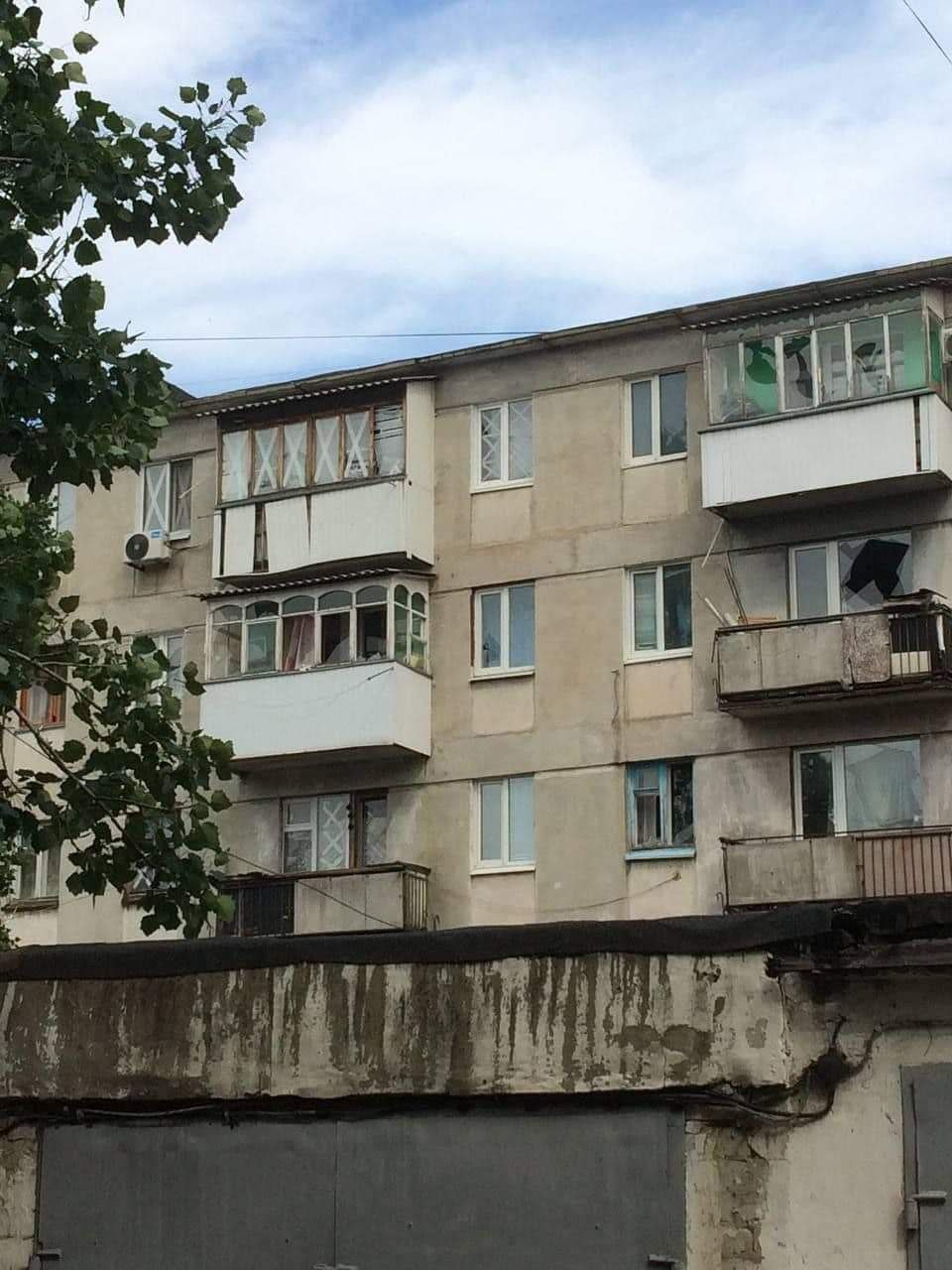 Фото последствий обстрела российскими войсками города Лисичанска. Фото: Сергей Гайдай