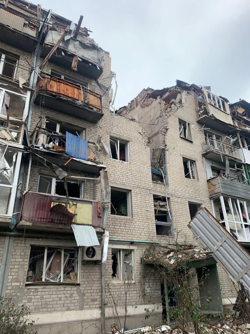 Фото последствий обстрелов Славянска 13 сентября