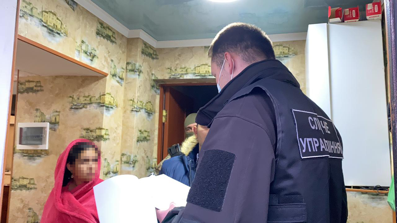 Полиция у преступников