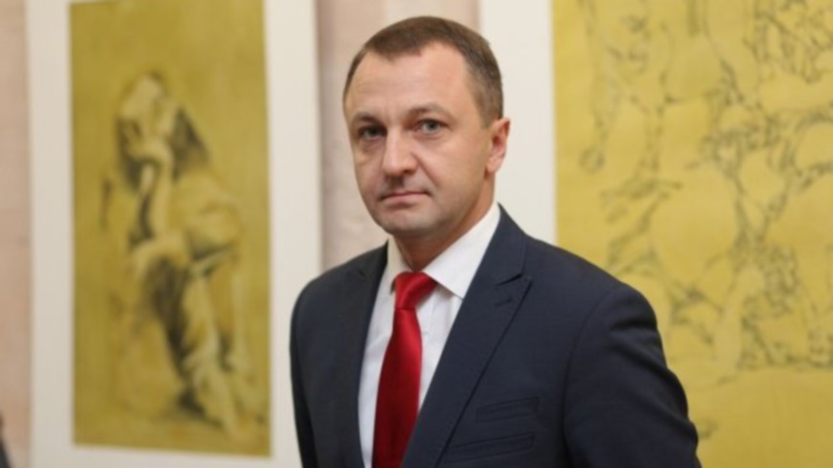 Креминю мешают русские названия городов