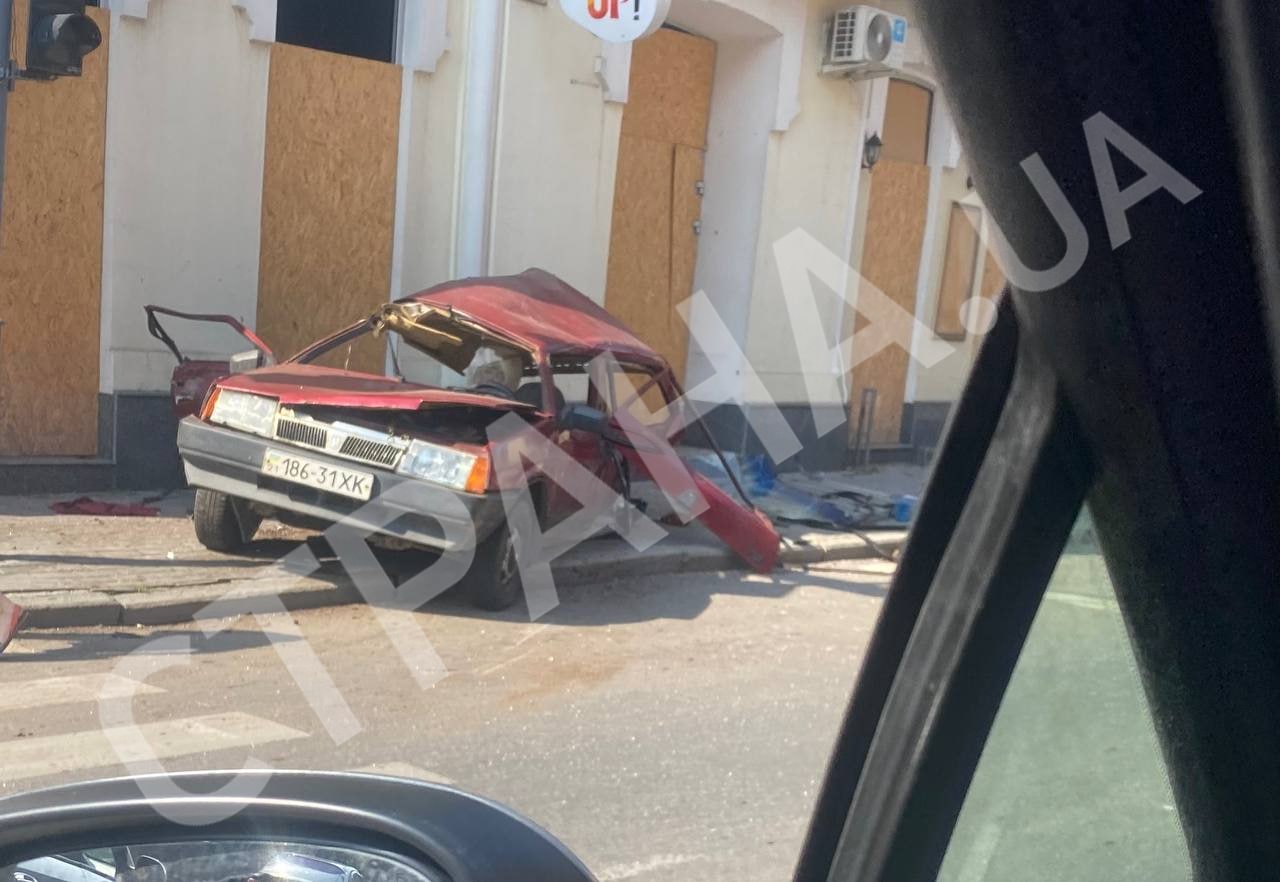 В Харькове скорая попала в ДТП