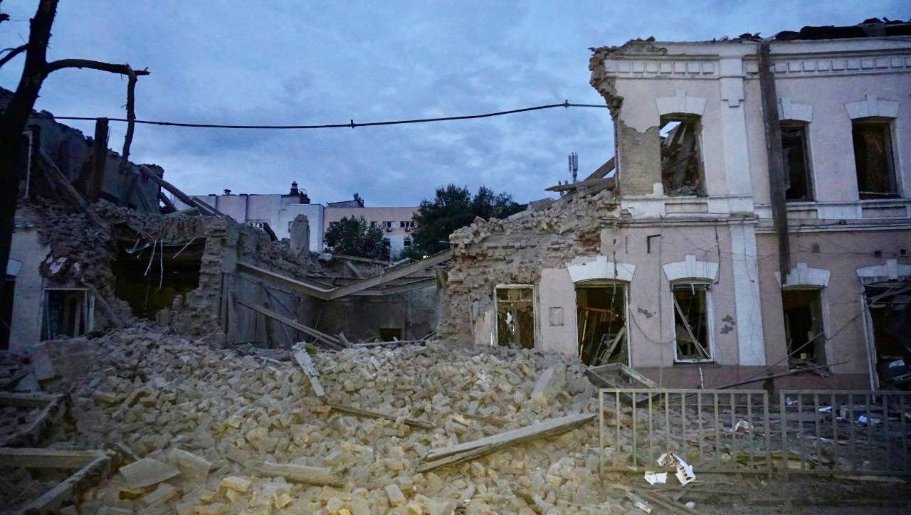 в Днпропетровской ОВА рассказали подробности удара по Днепру и опубликовали фото