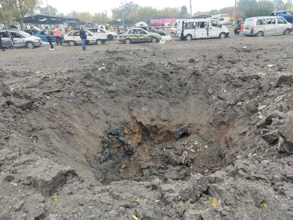 Зеленский опубликовал фото последствий обстрелов Запорожья, Николаевщины и Днепропетровщины
