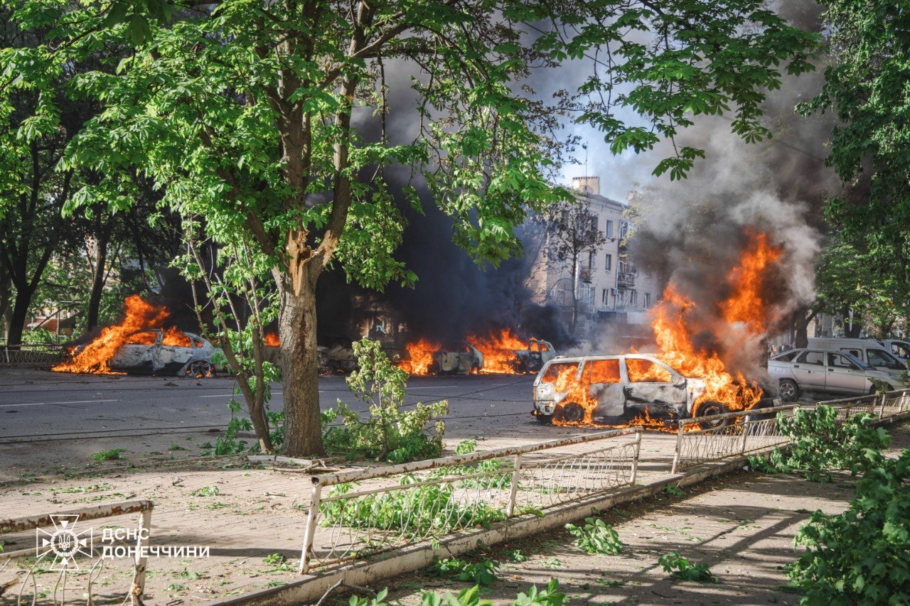 Фото последствий удара РФ по Краматорску. Источник &ndash; ГСЧС
